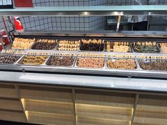 面包甜点陈列柜-廖记棒棒鸡(青岛万象城店)