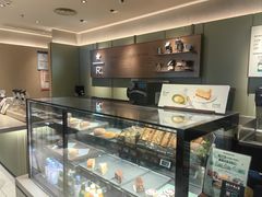 -星巴克臻选(上海中环广场2F店)