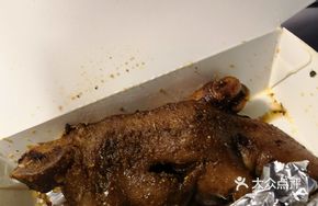 Braised and Roasted Pig Trotters by Master Chef