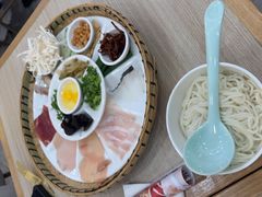 -花馬肆.云南过桥米线(汉神购物广场现场熬汤店)