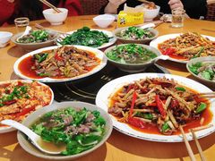 -大众跷脚牛肉馆·非遗传承单位(峨眉山店)