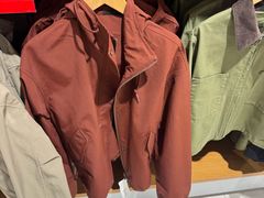 -优衣库(上海金桥国际商业广场店)