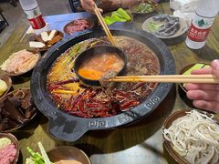 -黄潇洒老火锅(九眼桥宏济巷店)