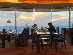 -云中捞高空旋转餐厅(商茂世纪广场店)