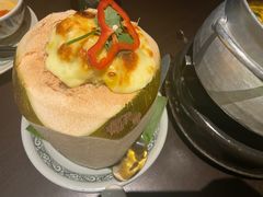 -大头虾越式风味餐厅(光明广场店)