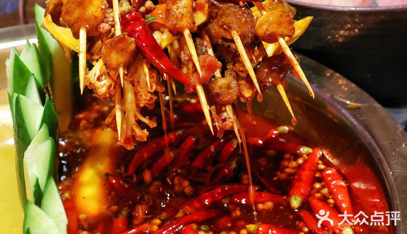 海口贵场火锅开业一周年啦！！人巨多😭