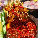 海口贵场火锅开业一周年啦！！人巨多😭