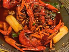 -肥肥虾庄·金牌油焖大虾(汉街SKP店)