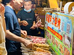 自助取餐区-新疆阿力烧烤