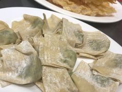 -胡须佬鸡煲四季火锅店(石厦西村直营店)