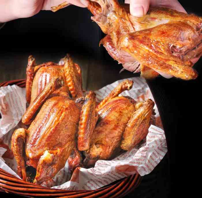 鼎原力量吊炉烧鸽主题餐厅(繁荣路店)-"据当地的同事说,这是每次领导