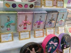 -ladurée(戴高乐机场T 2F店)