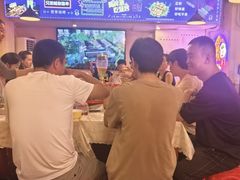 -海盗船. 龙虾烧烤. 酒馆