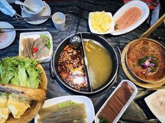 -热火朝天鲜切牛肉火锅(南强街巷店)