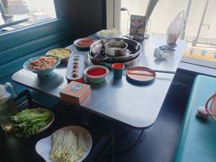 -小天鹅火锅·一线江景洪鼎旗舰店(洪崖洞店)