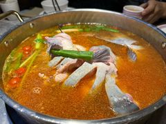 -野山舂·贵州现舂酸汤牛肉(民生路店)