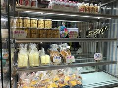 面包甜点陈列柜-iFood甜嫩嫩(江东北路店)