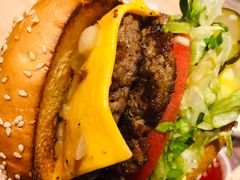 -The Habit Burger Grill 哈比特汉堡(复兴soho店)