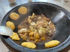 -粘豆包柴火铁锅炖