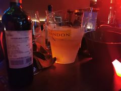 -TZ House音乐现场(来福士中心店)