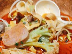 -成都你六姐·牛肉冒菜(上海环宇荟店)