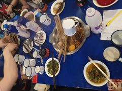 -马路边边串串香形象店(磐石路店)