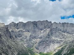 -莲宝叶则景区