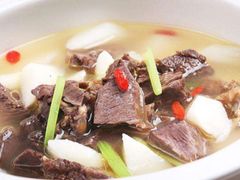 牛腩炖山药-隆门盛宴