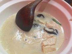 -吃饭皇帝大土家民族菜(正大广场店)