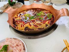 -墨居上隐·院子里火锅(峨眉店)