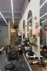 -茶发Salon·烫发染发理发