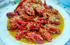 Stir-Fried Lobster with Garlic