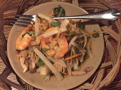 -Cau Go Vietnamese Cuisine