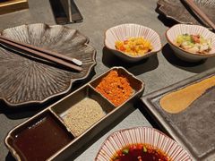-铭牛烧肉·和牛海鲜自助(高新月牙湖店)