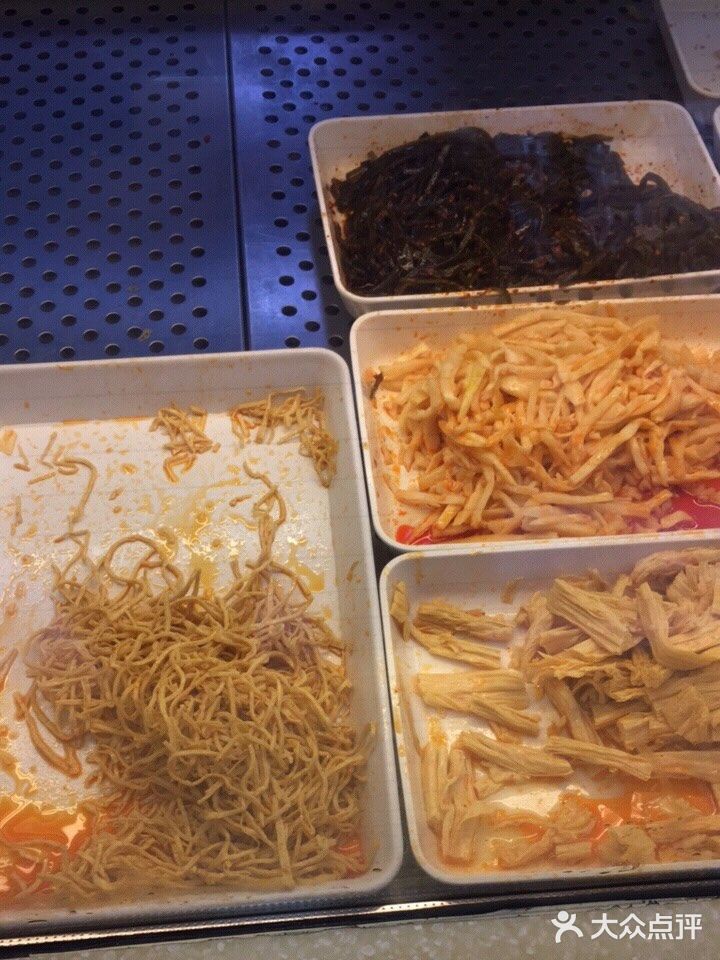 重要的是怎么卖快乐。5.卖熟食的关键不是技巧