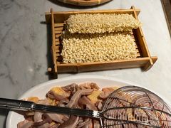 -尚尚仙·酸汤猪手·猪肚鸡火锅(华联万柳购物中心店)