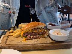 鹅肝汉堡-Magnet磁食(同德店)