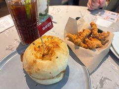 -必胜客(经开万达店)