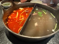 四川特色酸汤鸳鸯锅-盡膳口福跷脚牛肉火锅(晶耀前滩店)