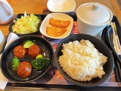 鱼肉狮子头饭-老娘舅中式快餐(美好广场店)