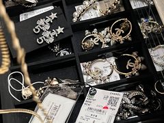 -CHANEL(恒隆广场店)