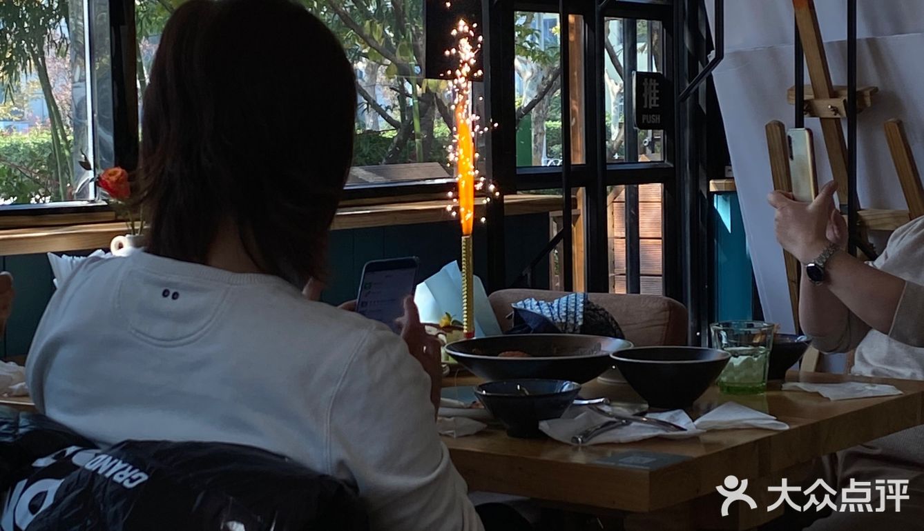 连续两天来这家墨西哥餐厅吃午餐