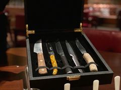 特色牛排刀-恰餐厅及酒吧 CHAR Bar & Grill (北京丽都皇冠假日店)