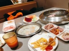 -黑金·寻焰自助百汇·烤肉·火锅(中街店)