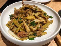 野生笋炒肉-宏状元现熬粥·京味菜(三里河店)