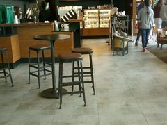 -星巴克臻选(呼和浩特维多利摩尔城店)