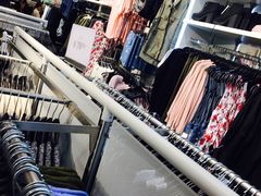 -H&M(天一广场店)