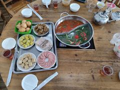 -苗伯妈酸汤火锅