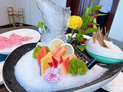 -鼎泰亨·海鲜牛肉餐厅(滨江店)