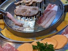-哈哈碳都·牛肋条无限自助烤肉(台江万达店)